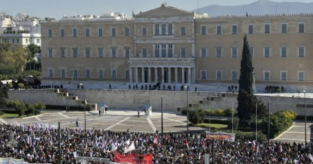 В Афінах сплахнули сутички між владою і мітингувальниками / © AFP