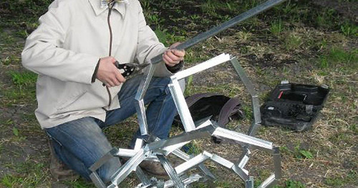 В Луганську відбулась виставка візуального мистецтва "+/- 15"