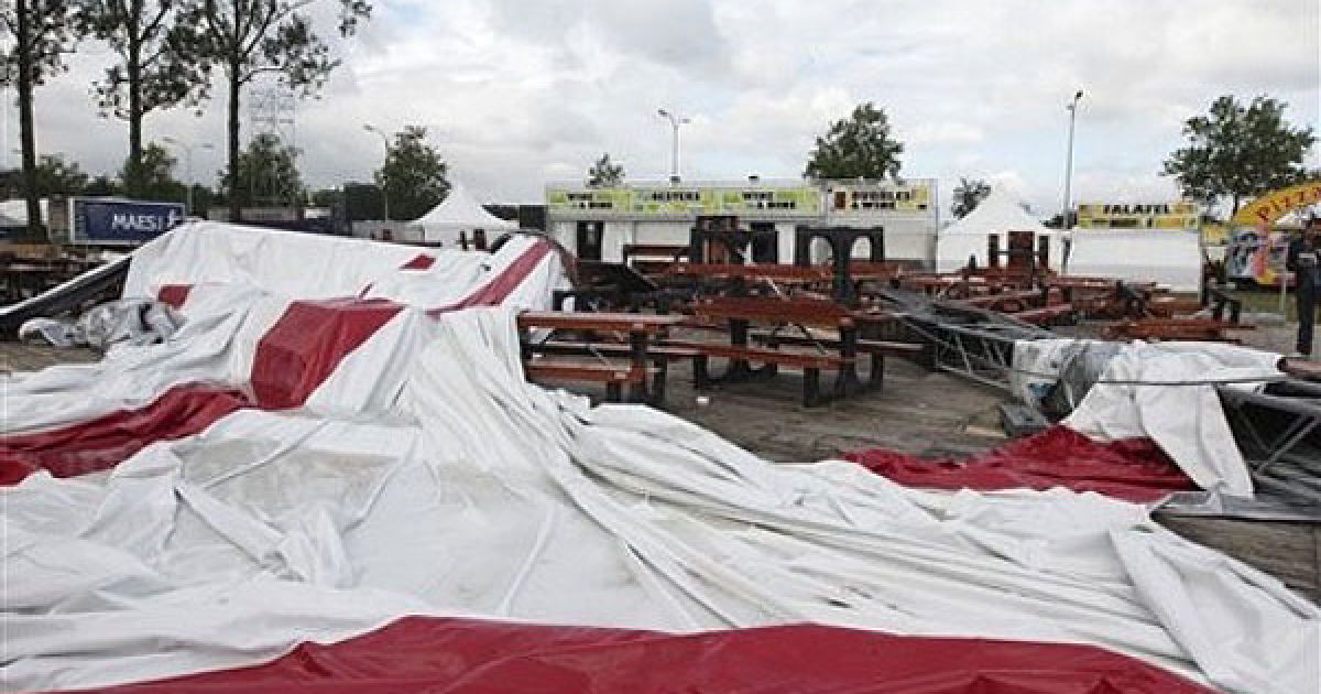 Потужний ураган пронісся над музичним фестивалем Pukkelpop в Бельгії