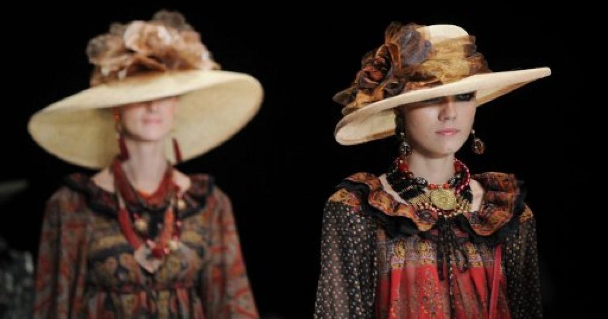 Ювілейний Mercedes-Benz Fashion Week Russia в Москві відкрив показ Слави Зайцева. / © AFP