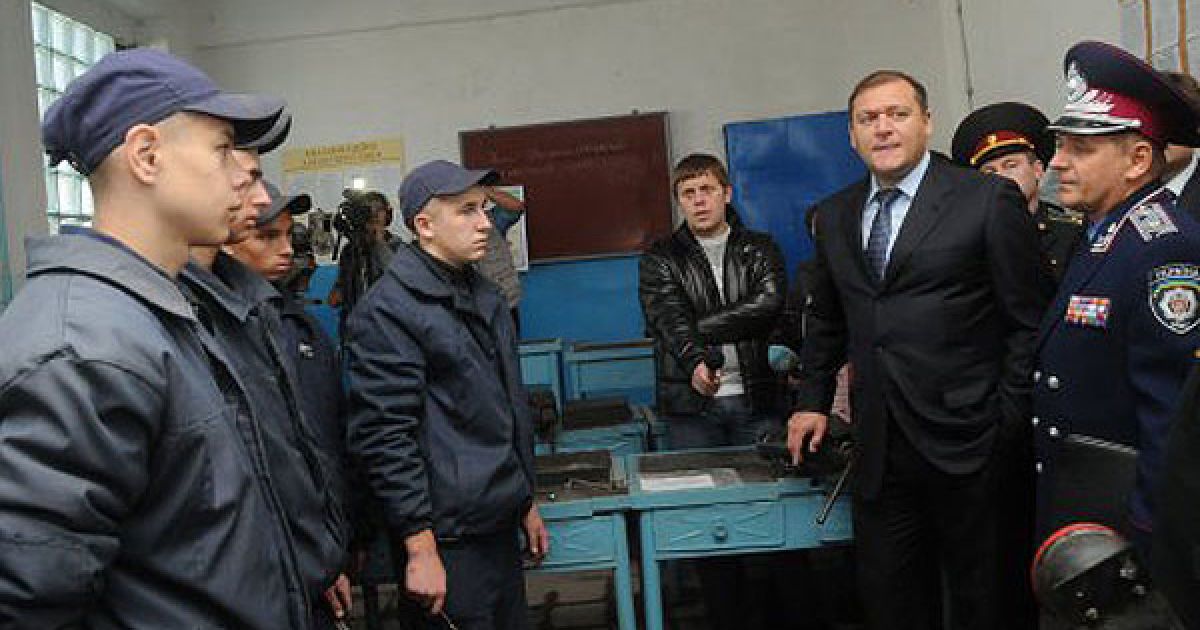 Губернатор Харківської області Михайло Добкін відвідав Куряжську виправну колонію для неповнолітніх та Харківський СІЗО. / © УНІАН