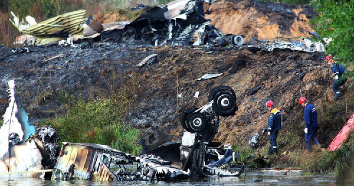 Під Ярославлем сталась авіакатастрофа літака Як-42, в результаті якої загинула хокейна команда "Локомотив". / © ИТАР-ТАСС