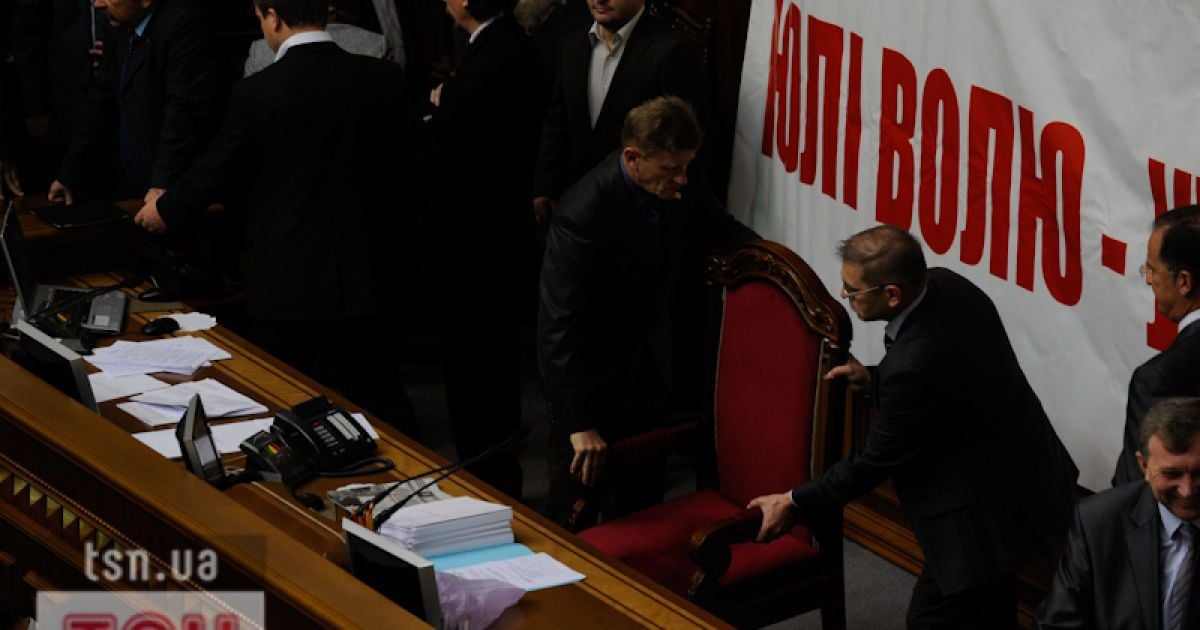 БЮТівці заявили, що не голосуватимуть за проект закону, оскільки жодна з поправок опозиції не була врахована