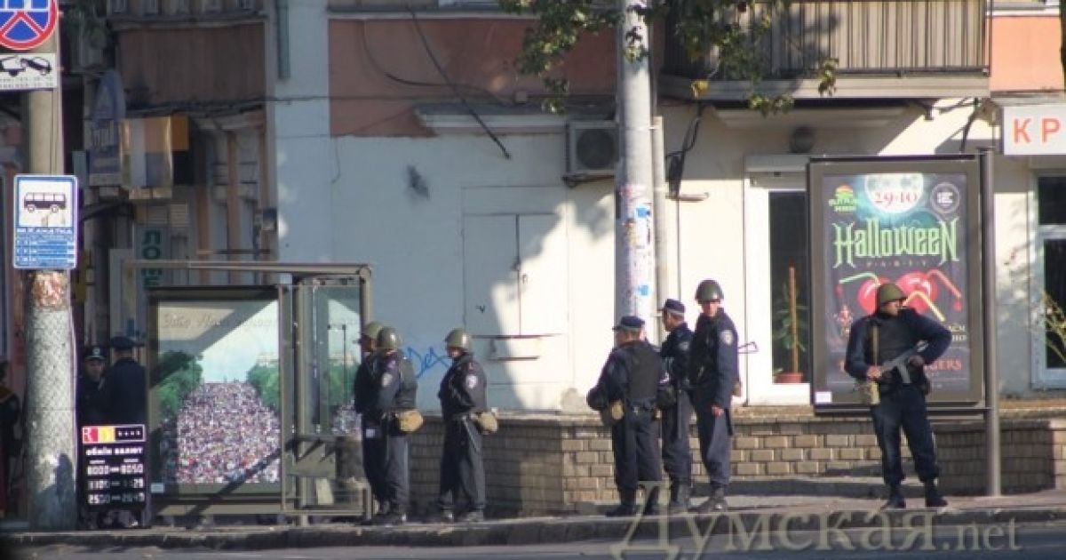 В центрі Одеси провели навчання СБУ із затримання терористів. / © Думская.net