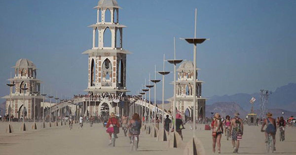 В пустелі Блек Рок у Неваді пройшов 25-ий фестиваль музики і мистецтв Burning Man 2011 / © bigpicture.ru
