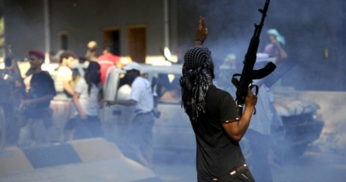 Наступ лівійських повстанців на Тріполі: захоплено більшу частину лівійської столиці, центральну площу міста і державне телебачення. / © AFP