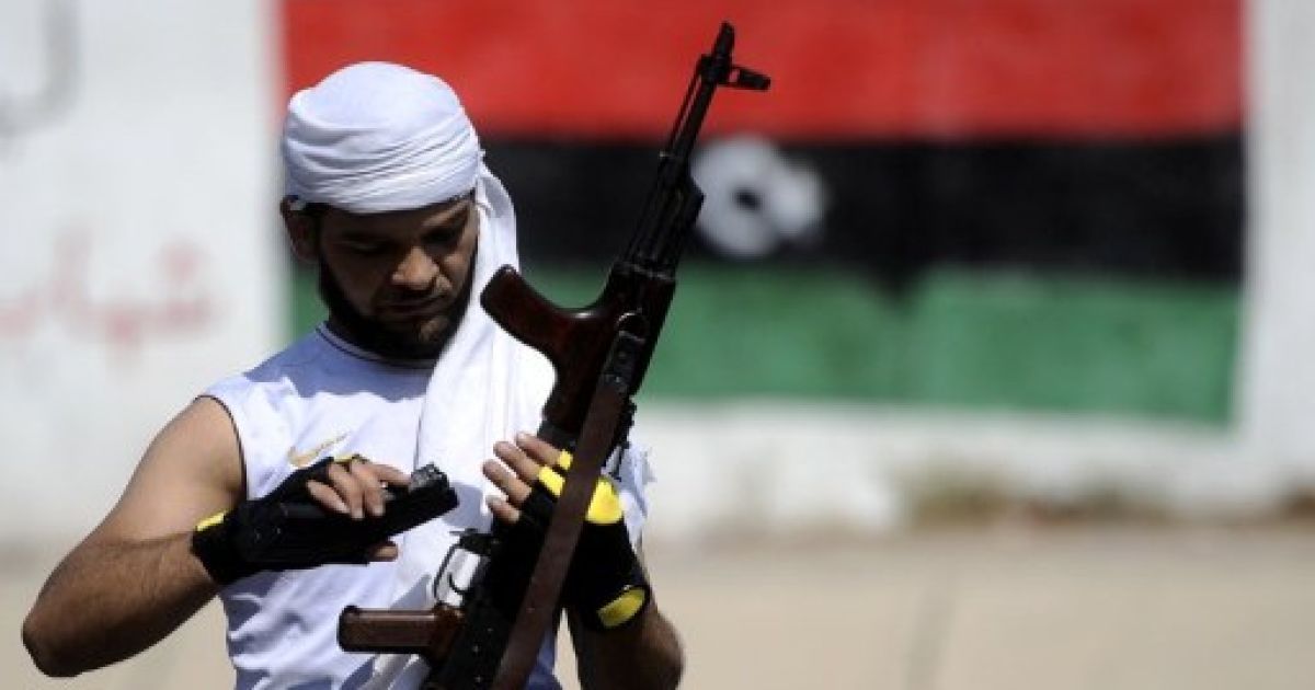 Наступ лівійських повстанців на Тріполі: захоплено більшу частину лівійської столиці, центральну площу міста і державне телебачення. / © AFP