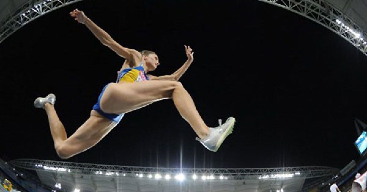 Ольга Саладуха принесла Україні перше "золото" на чемпіонаті світу з легкої атлетики в Тегу / © AFP