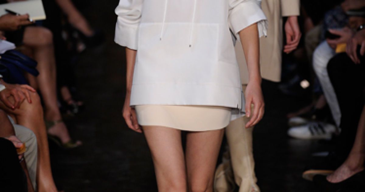 Ексклюзивна капсульна колекція міні-суконь Net-A-Porter від Victoria Beckham сезону spring/summer 2012
