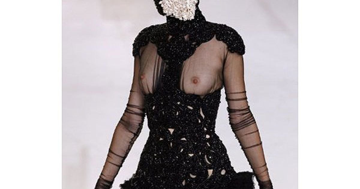 Paris Fashion Week 2011_8 / © AFP