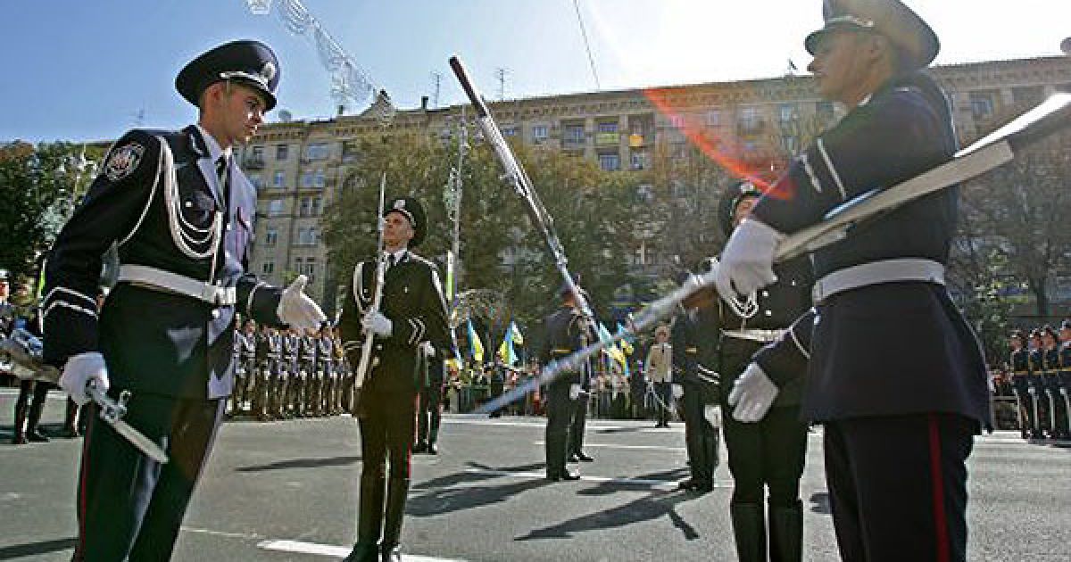 Урочиста церемонія підняття Державного Прапора України відбулась біля столичної мерії. / © УНІАН
