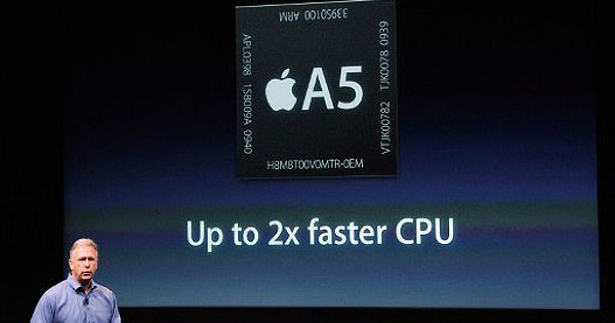Компанія Apple на прес-конференції в Купертіно представила новий смартфон iPhone 4S / © AFP