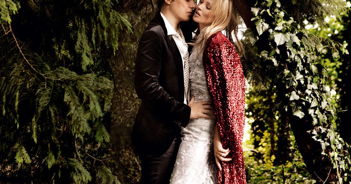 Вересневий Vogue US присвятили весіллю Кейт Мосс / © Vogue
