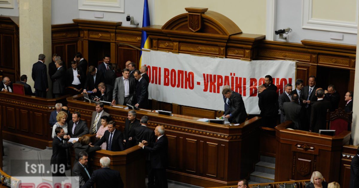 БЮТівці заявили, що не голосуватимуть за проект закону, оскільки жодна з поправок опозиції не була врахована