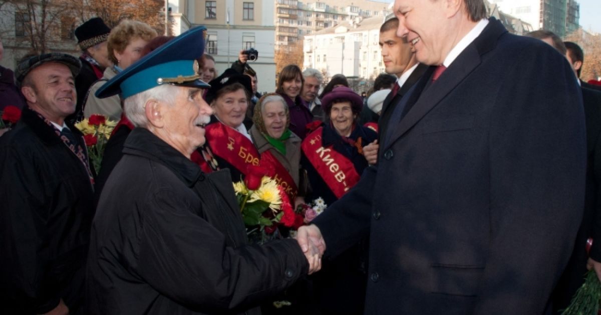 Глава держави також поспілкувався з ветеранами. / © President.gov.ua