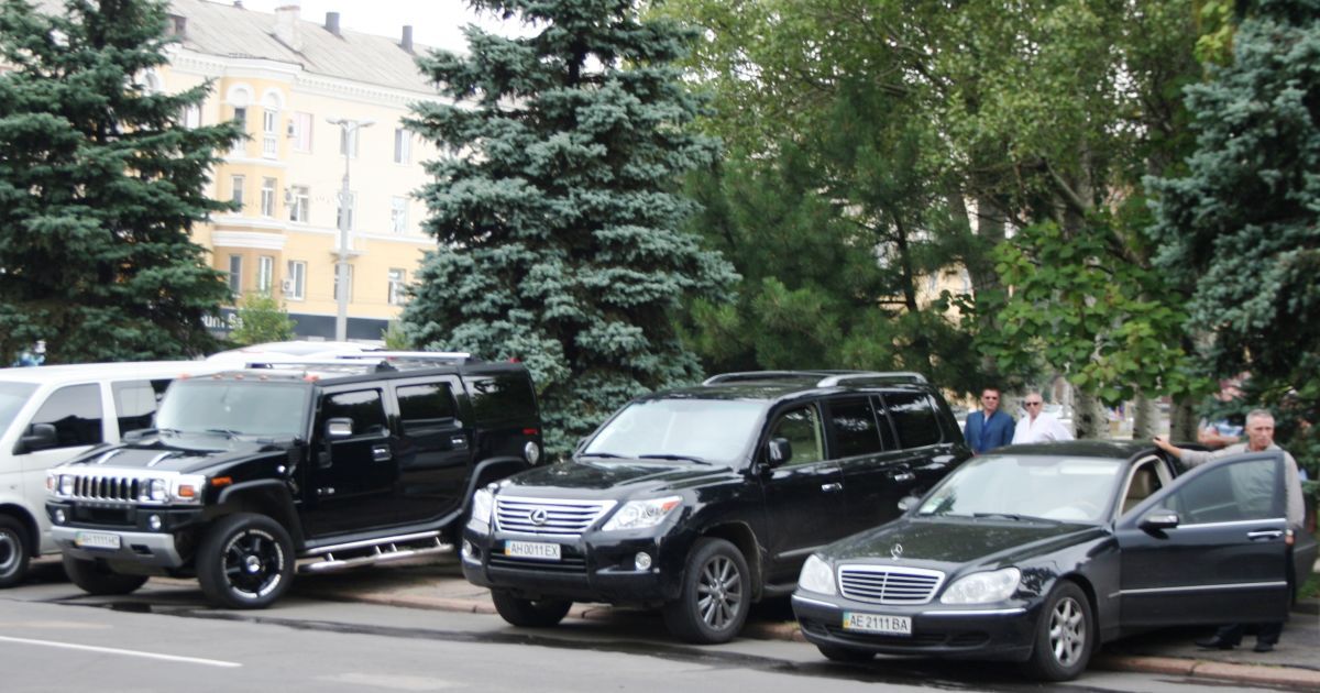 В Макіївці, в будівлі Театру юного глядача, відбулася громадянська панахида по прем&#039;єр-міністру Криму Василю Джарти / © novosti.dn.ua