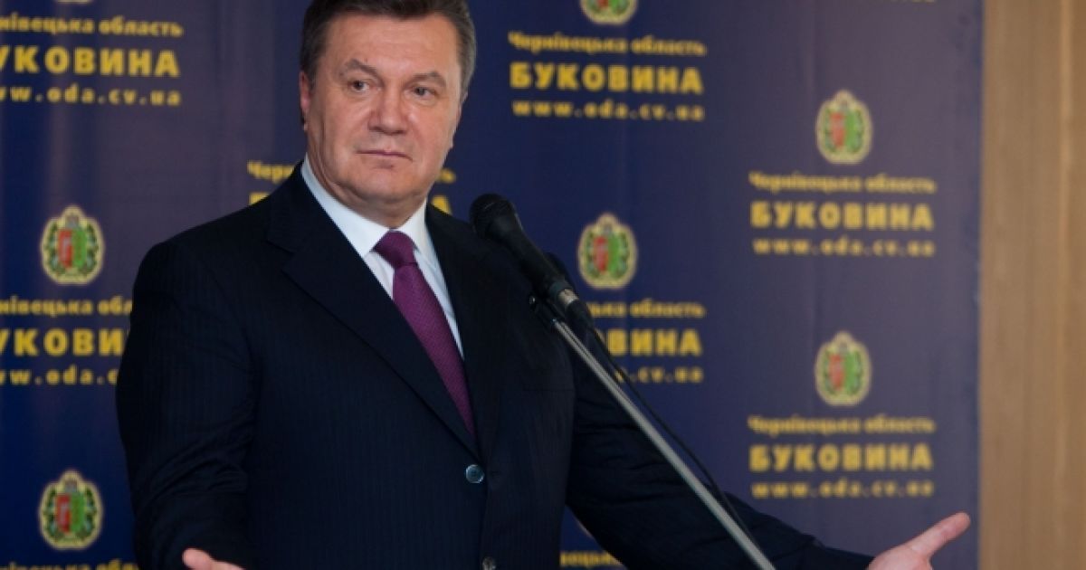 Янукович вважає заяву Джемільова про відхід від політики емоційною