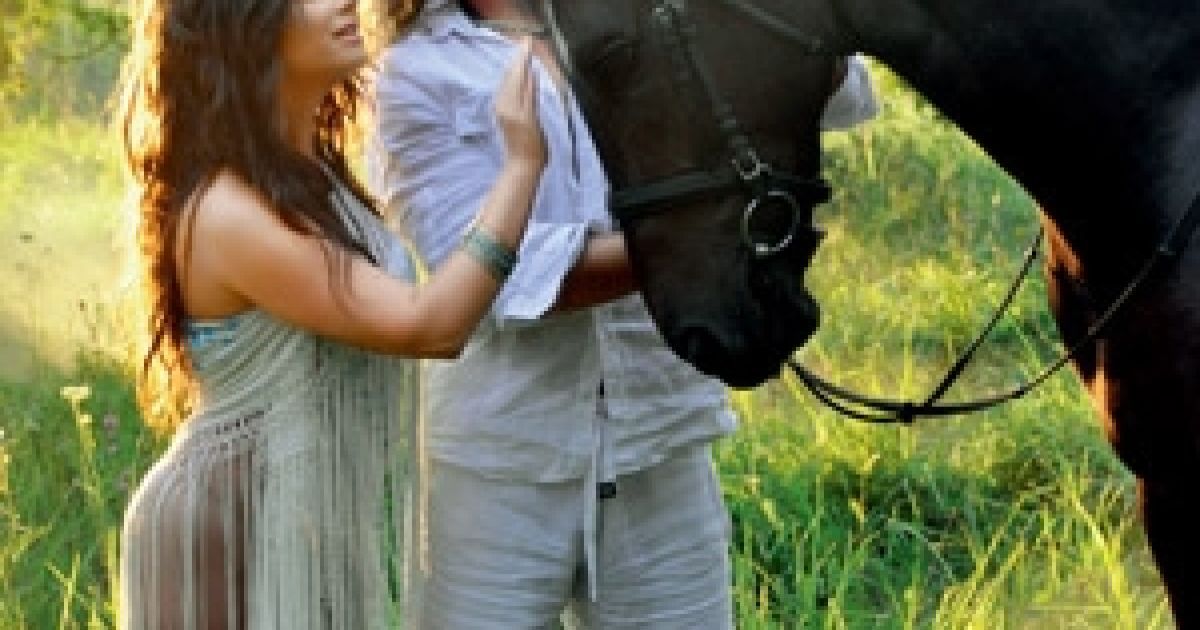 Співачка Наташа Корольова та її чоловік Тарзан провели зйомки спільного кліпу на пісню "Не відпускай мене зі своїх рук" / © 7 дней