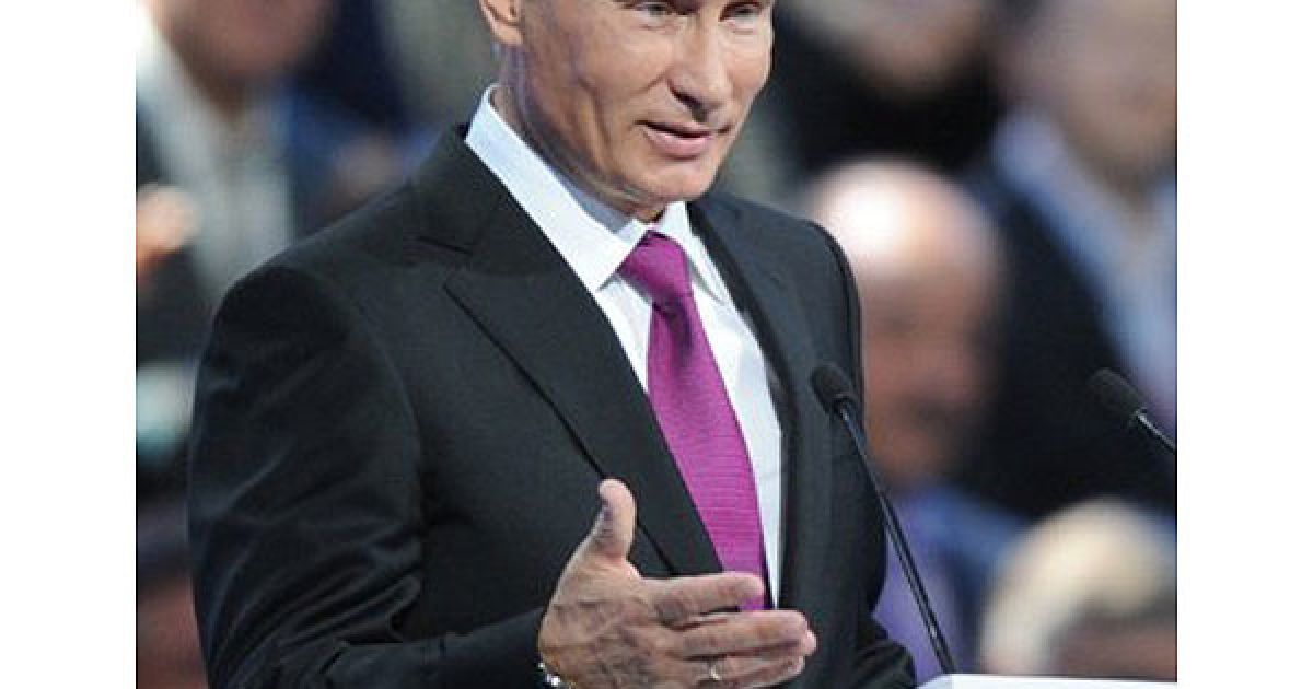 Путін погодився на пропозицію Мєдвєдєва і висловив надію, що чинний президент Росії після його перемоги на президентських виборах очолить уряд. / © AFP