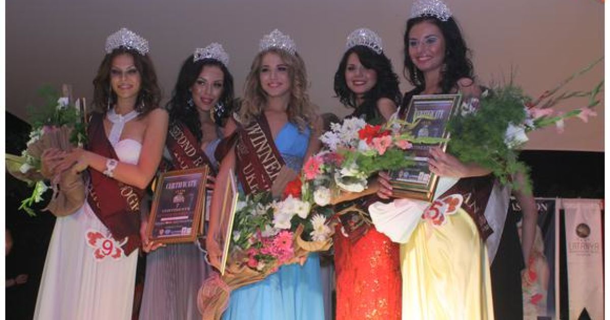 Сімферопольська студентка Ніна Астраханцева перемогла у конкурсі краси "Miss 7 Continents". / © starlife.com.ua
