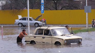 Маріуполь потерпає від сильних злив та повені / © УНІАН