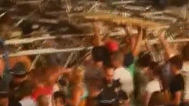 В США ветер повалил сцену на ярмарке, четверо погибших 