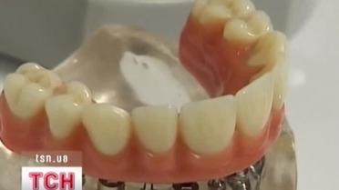 Японцы будут выращивать зубы из стволовых клеток