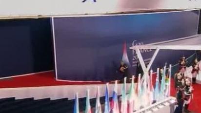 У Каннах починається саміт G20 - "останній шанс" знайти вихід з кризи
