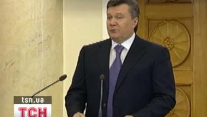 Янукович придумав, як уникнути кризи і паники у суспільстві