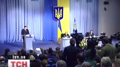 Янукович повідомив, що кожний 15-й злочин в Україні чинять діти