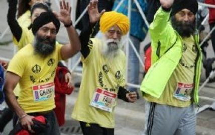 Столітній індієць пробіг марафон, випередивши п'ятьох бігунів