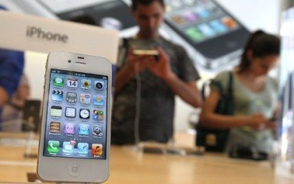 iPhone 4S побив рекорд продажів iPhone 4