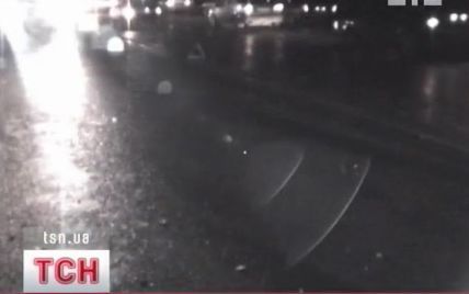 На Полтавщині на очах у матері школярку збили дві машини