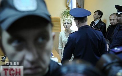 Тимошенко порадила Януковичу не брати приклад з Ющенка