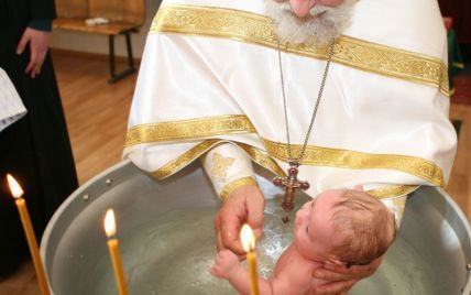 У російських храмах припинять хрестити та вінчати на перше прохання