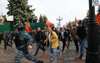 Чорнобильці завтра підуть штурмом на Азарова з Януковичем
