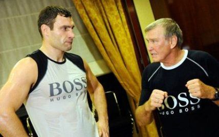 Колишній тренер Віталія Кличка взявся "виховувати" російського боксера