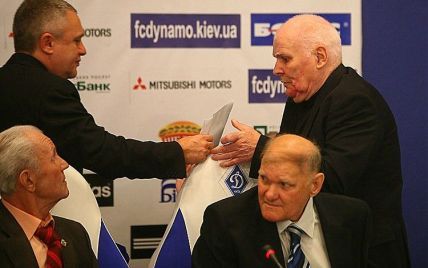 Суркіс заплатив ветеранам "Динамо" по 40 тисяч гривень