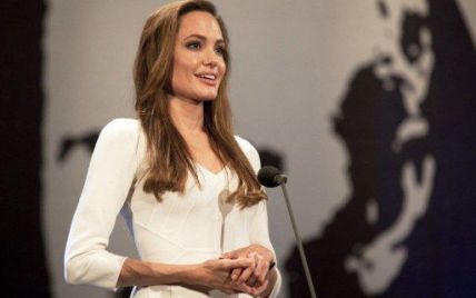 Секс-ікона Анджеліна Джолі навмисно морить себе голодом