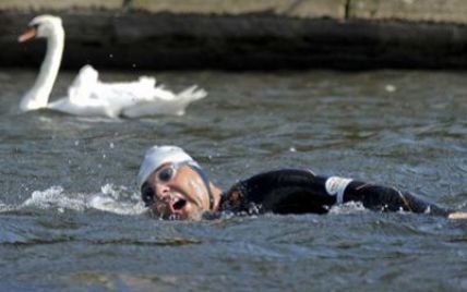 Британський комедійний актор Девід Уільямс проплив 220 км по Темзі