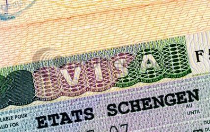 Болгарія прирівняла шенгенські візи до національних