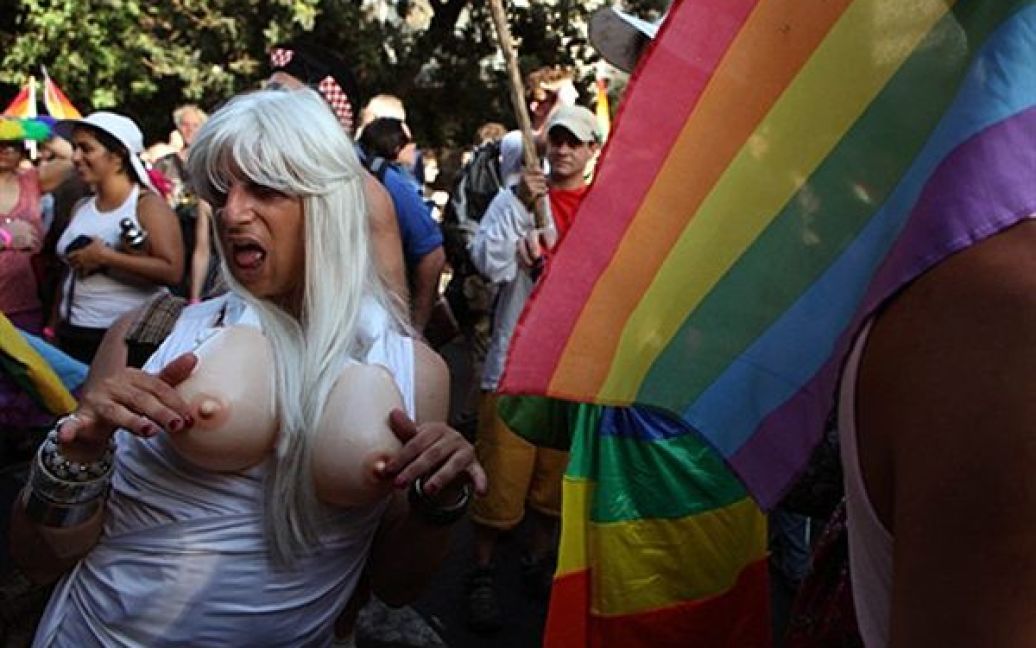 В Єрусалимі відбувся щорічний гей-парад. Окрім представників сексуальних меншин, на вулиці вийшли ортодоксальні євреї та активісти правих організацій. / © AFP