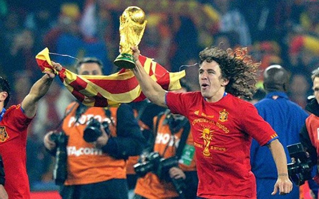 Збірна Іспанії з рахунком 1:0 перемогла Нідерланди у фіналі ЧС-2010 і вперше в історії виграла Кубок світу. / © AFP