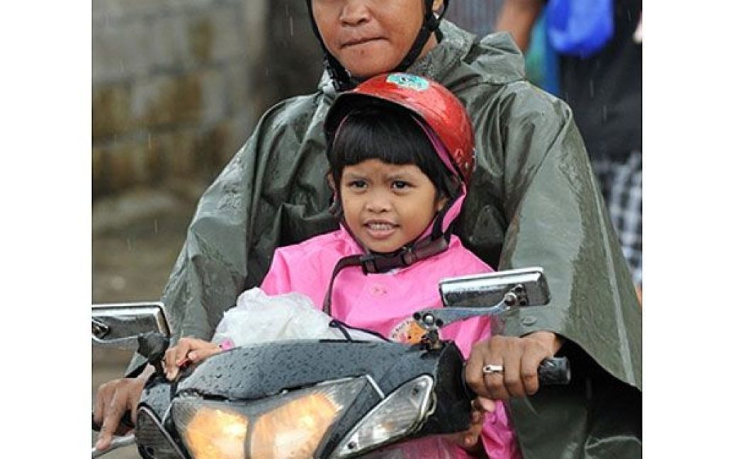 На Філіппінах через стихію закриті деякі державні установи / © AFP