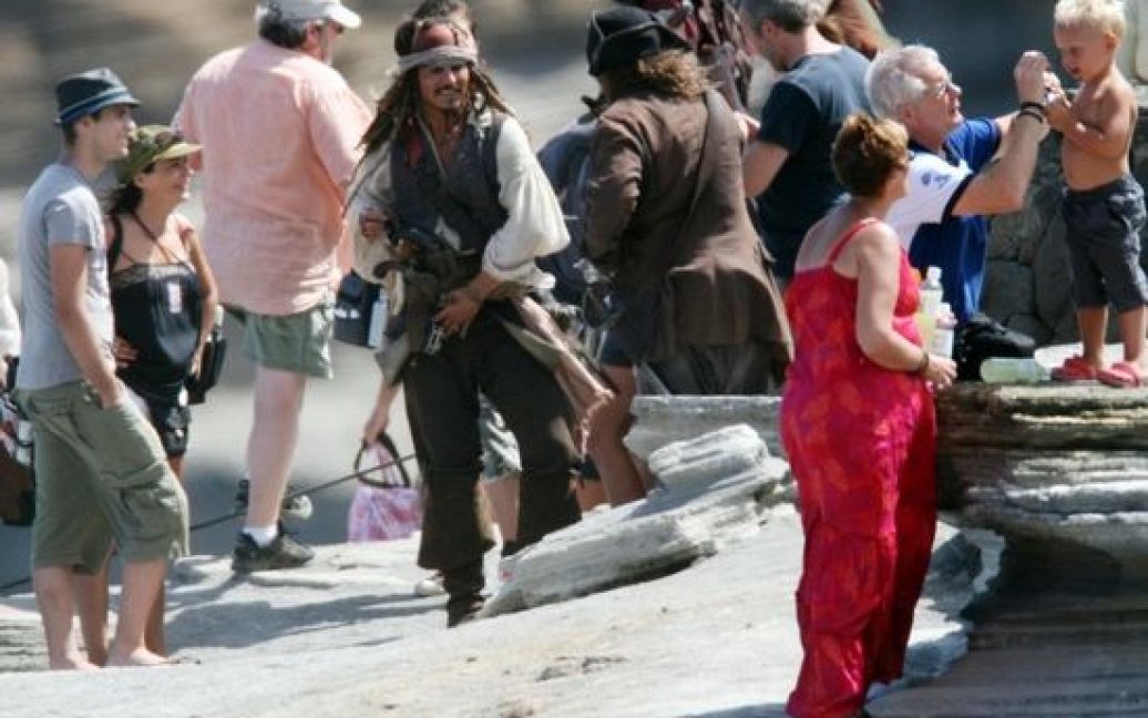 Під час зйомок четвертої частини "Піратів Карибського моря" / © People.com
