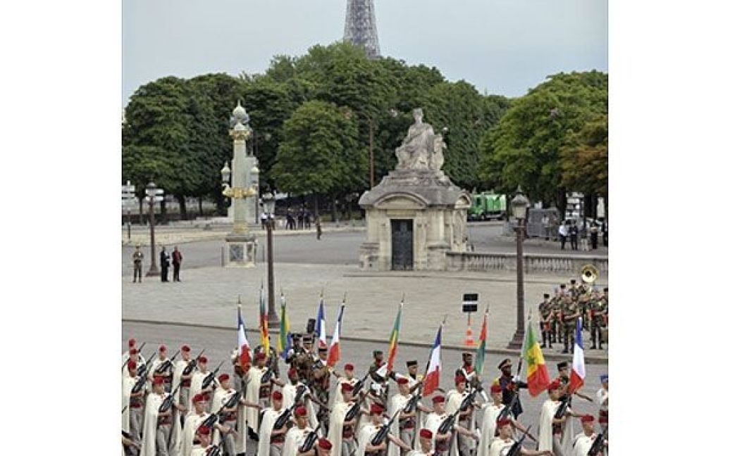Солдати 1-го французького полку спагів беруть участь у параді на честь Дня взяття Бастилії / © AFP