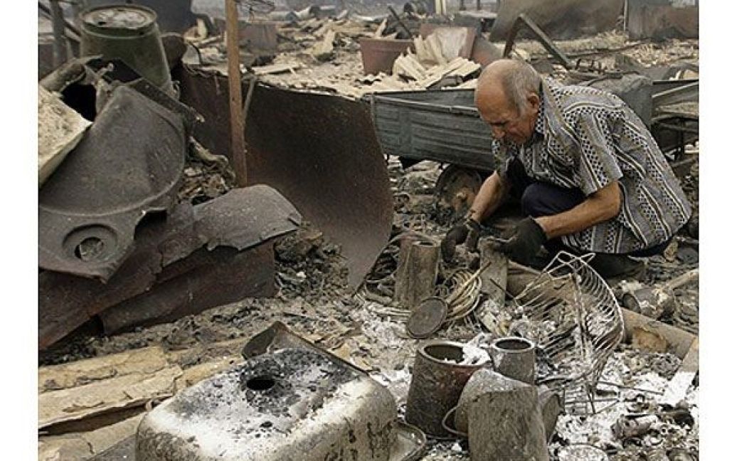 У результаті пожеж в Росії загинули вже 34 людини, в районах, постраждалих від пожеж, з&#039;явилися мародери. / © AFP