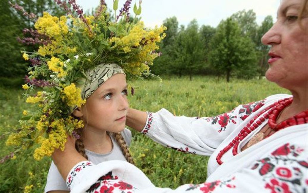 З 6 на 7 липня українці традиційно святкують ніч на Івана Купала, яке здавна вважається святом молоді і кохання. / © PHL.com.ua