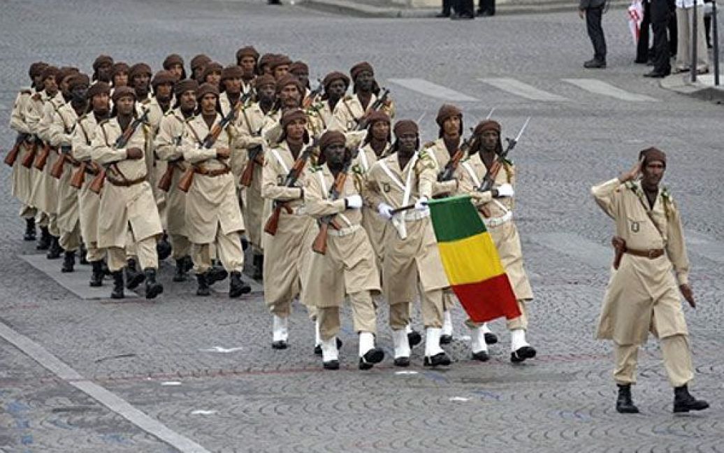 Солдати з Чаду беруть участь у параді на честь Дня взяття Бастилії / © AFP