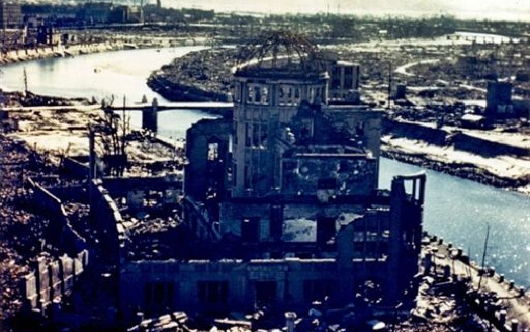 Руїни промислової будівлі у Хіросімі, відомої як Будівля атомної бомби, яку згодом перетворили на пам&#039;ятник. / © AFP